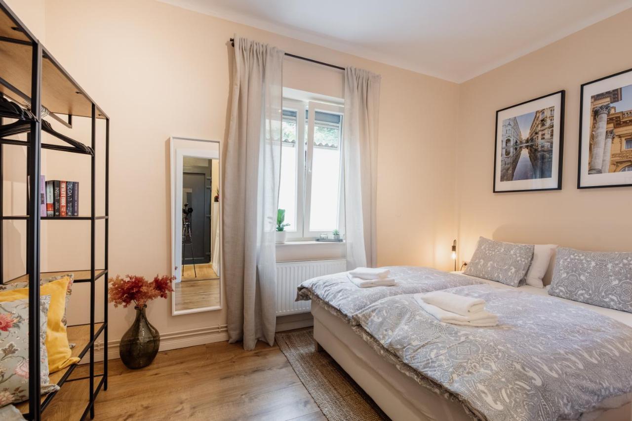 Mm Apartment Загреб Экстерьер фото